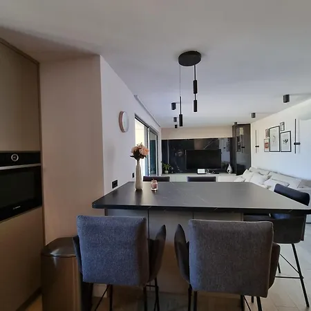 Family Peppina Apartment *